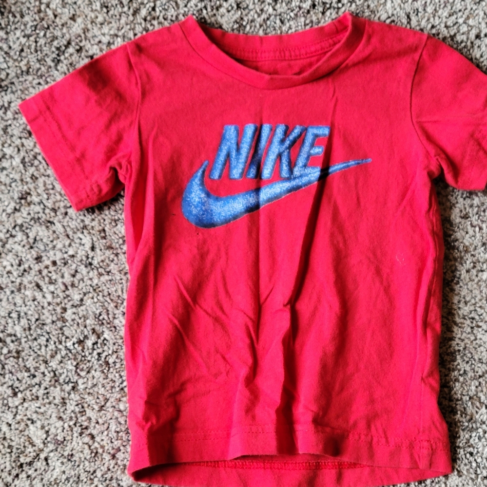 3t Nike shirt